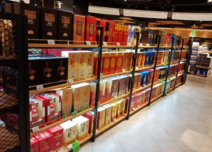 酒香不怕巷子深，這5款超市白酒當紅無疑，純糧釀造，好喝不貴